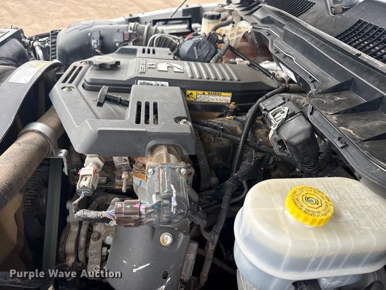 image for item EG2099 2017 RAM 3500HD truck cab and chassis