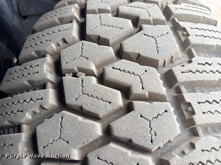 image for item EG2099 2017 RAM 3500HD truck cab and chassis