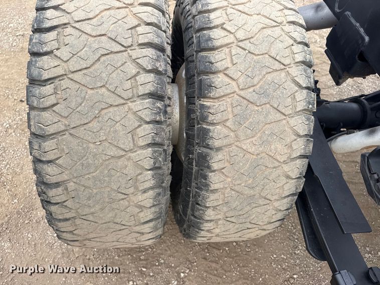 image for item EG2099 2017 RAM 3500HD truck cab and chassis