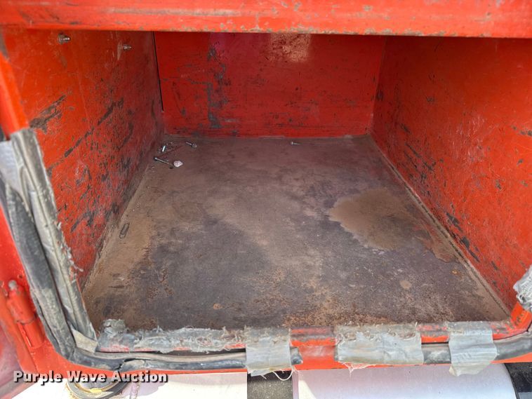 image for item EG2116 2013 Mack CXU612 toter truck