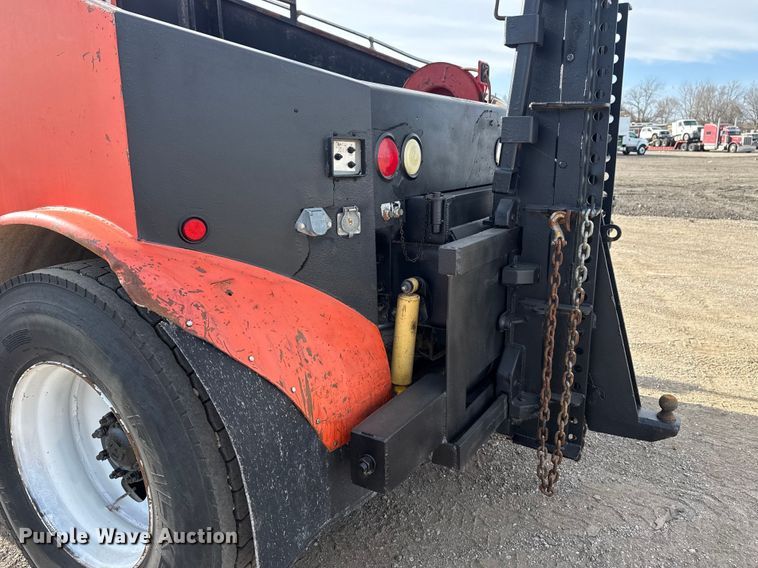 image for item EG2116 2013 Mack CXU612 toter truck