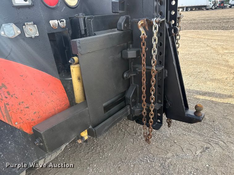 image for item EG2116 2013 Mack CXU612 toter truck