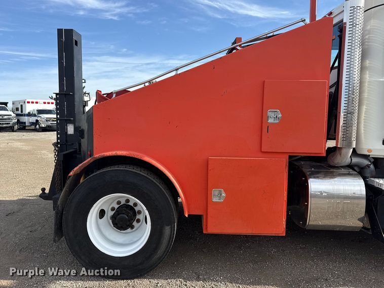 image for item EG2116 2013 Mack CXU612 toter truck