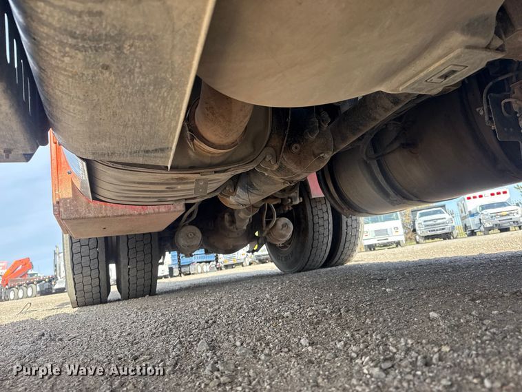 image for item EG2116 2013 Mack CXU612 toter truck