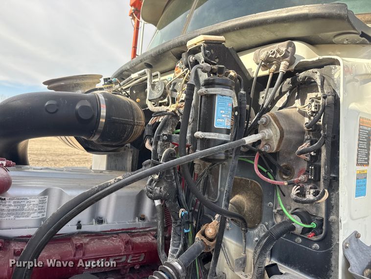 image for item EG2116 2013 Mack CXU612 toter truck