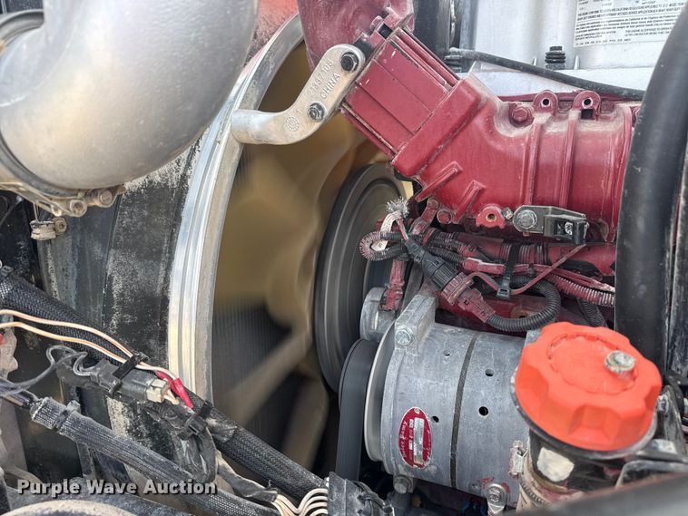 image for item EG2116 2013 Mack CXU612 toter truck