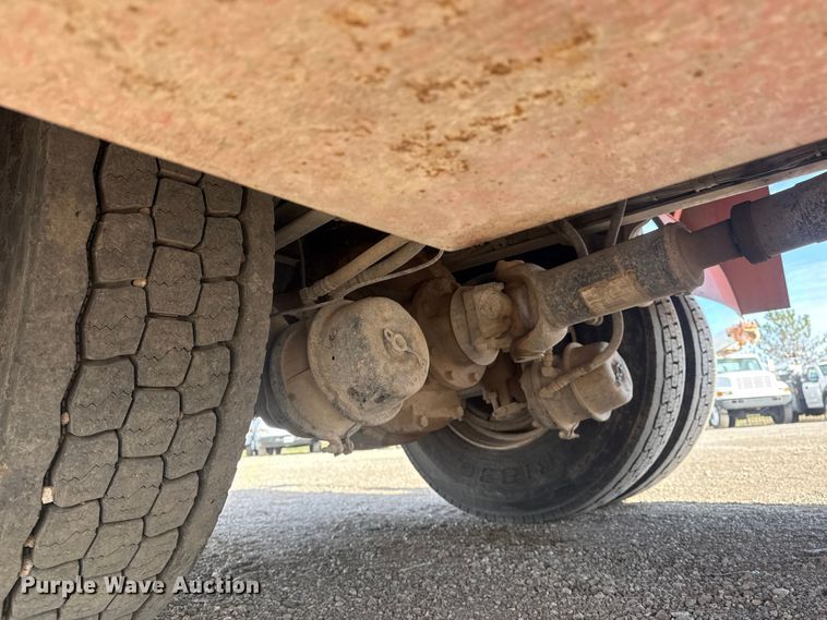 image for item EG2116 2013 Mack CXU612 toter truck