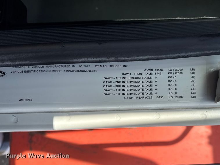 image for item EG2116 2013 Mack CXU612 toter truck