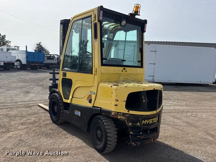 image for item EG2138 Hyster H60FT forklift