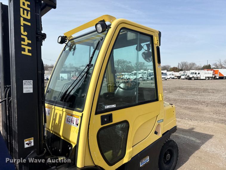 image for item EG2138 Hyster H60FT forklift