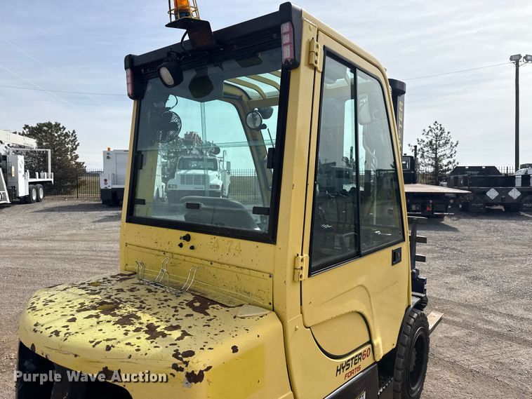 image for item EG2138 Hyster H60FT forklift