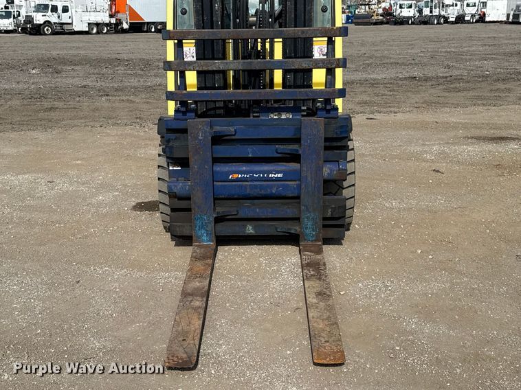 image for item EG2138 Hyster H60FT forklift