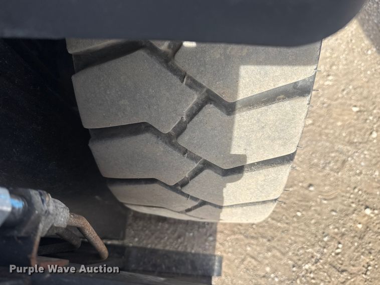 image for item EG2138 Hyster H60FT forklift