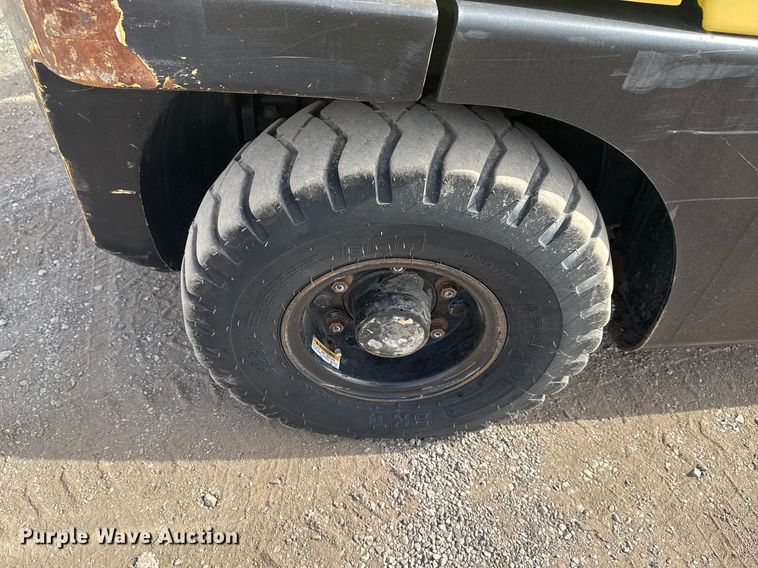 image for item EG2138 Hyster H60FT forklift