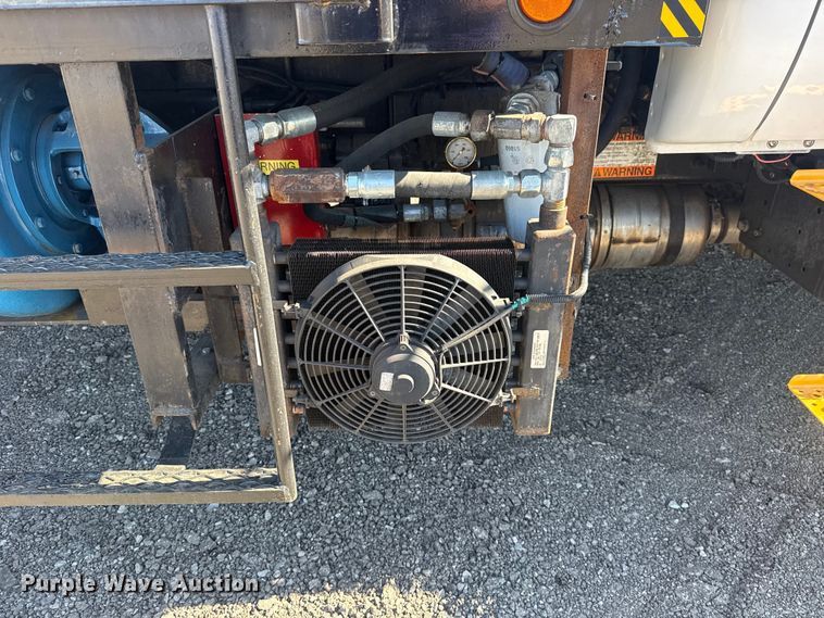 image for item EG2148 2013 Ford F750 Super Duty flatbed truck with PH and chlorine testing system