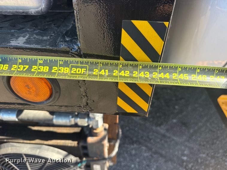 image for item EG2148 2013 Ford F750 Super Duty flatbed truck with PH and chlorine testing system