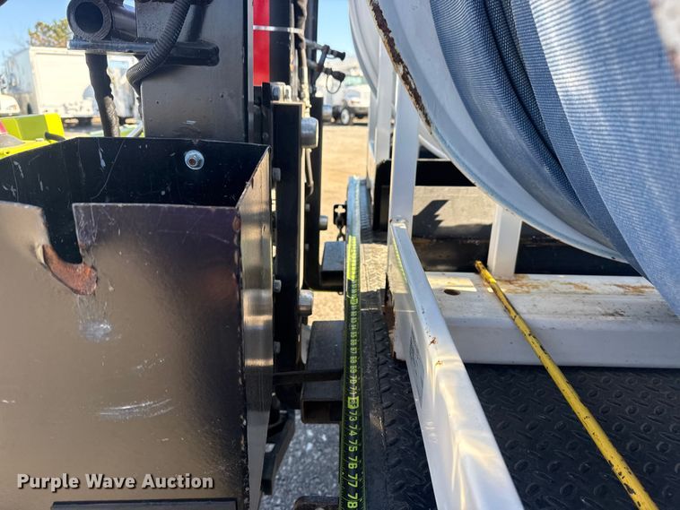 image for item EG2148 2013 Ford F750 Super Duty flatbed truck with PH and chlorine testing system