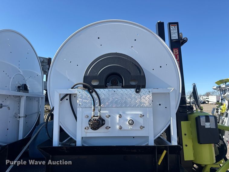 image for item EG2148 2013 Ford F750 Super Duty flatbed truck with PH and chlorine testing system