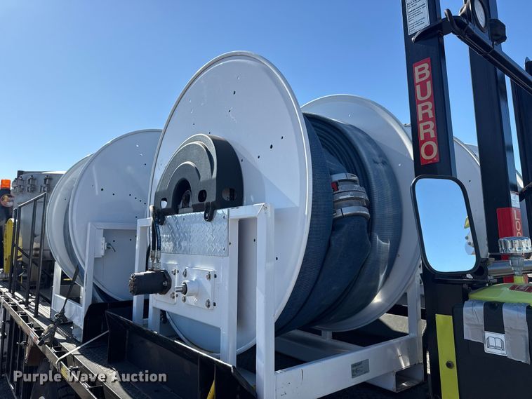 image for item EG2148 2013 Ford F750 Super Duty flatbed truck with PH and chlorine testing system