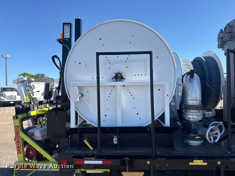 image for item EG2148 2013 Ford F750 Super Duty flatbed truck with PH and chlorine testing system