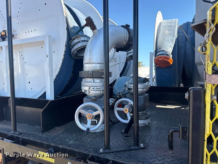 image for item EG2148 2013 Ford F750 Super Duty flatbed truck with PH and chlorine testing system