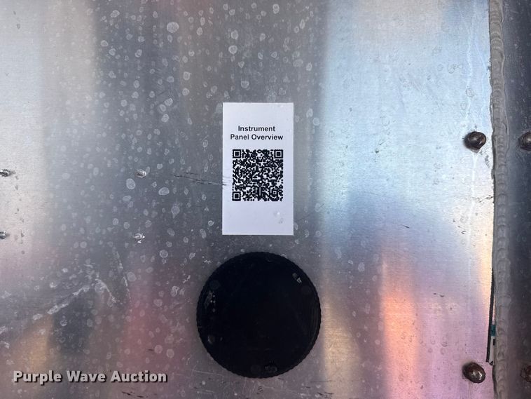 image for item EG2148 2013 Ford F750 Super Duty flatbed truck with PH and chlorine testing system