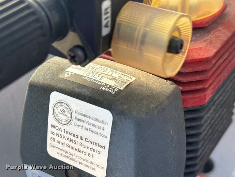 image for item EG2148 2013 Ford F750 Super Duty flatbed truck with PH and chlorine testing system