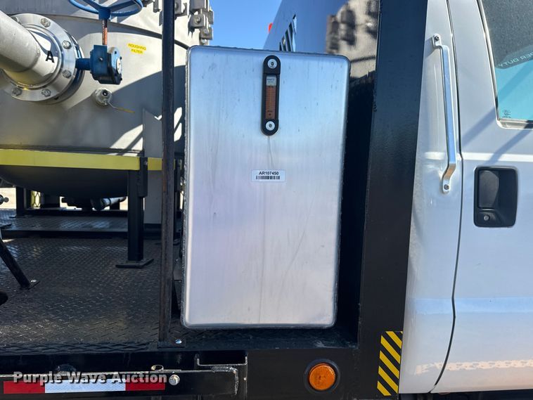 image for item EG2148 2013 Ford F750 Super Duty flatbed truck with PH and chlorine testing system