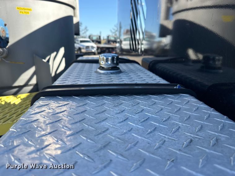 image for item EG2148 2013 Ford F750 Super Duty flatbed truck with PH and chlorine testing system