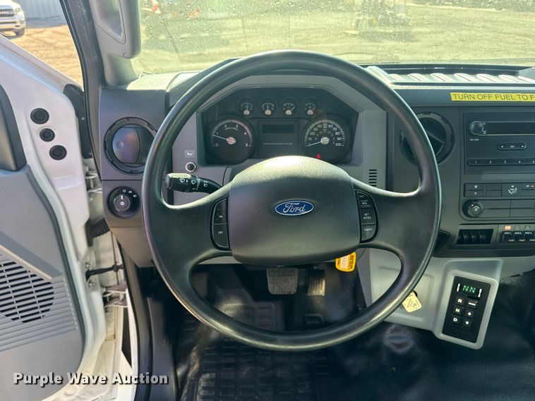 image for item EG2148 2013 Ford F750 Super Duty flatbed truck with PH and chlorine testing system