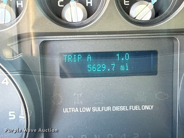 image for item EG2148 2013 Ford F750 Super Duty flatbed truck with PH and chlorine testing system