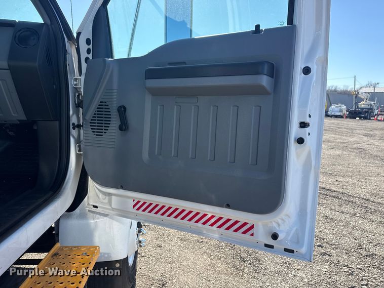 image for item EG2148 2013 Ford F750 Super Duty flatbed truck with PH and chlorine testing system