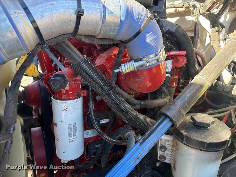 image for item EG2148 2013 Ford F750 Super Duty flatbed truck with PH and chlorine testing system