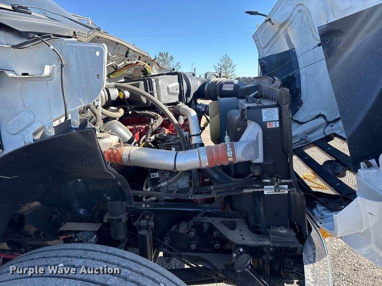 image for item EG2148 2013 Ford F750 Super Duty flatbed truck with PH and chlorine testing system