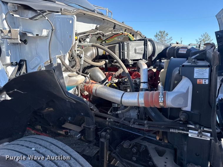 image for item EG2148 2013 Ford F750 Super Duty flatbed truck with PH and chlorine testing system