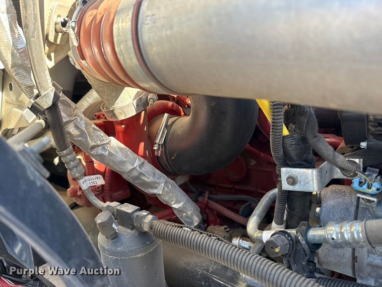 image for item EG2148 2013 Ford F750 Super Duty flatbed truck with PH and chlorine testing system