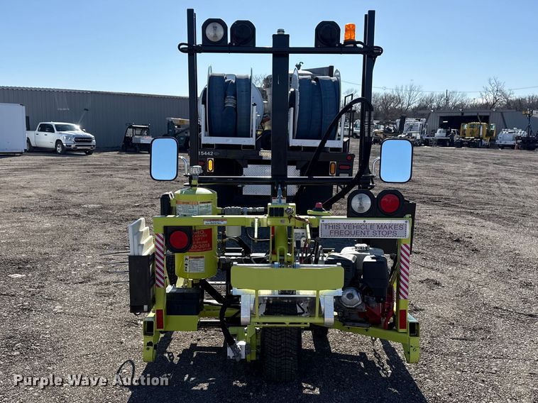 image for item EG2148 2013 Ford F750 Super Duty flatbed truck with PH and chlorine testing system