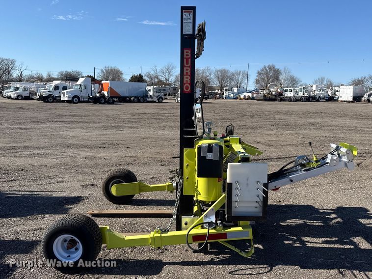 image for item EG2148 2013 Ford F750 Super Duty flatbed truck with PH and chlorine testing system