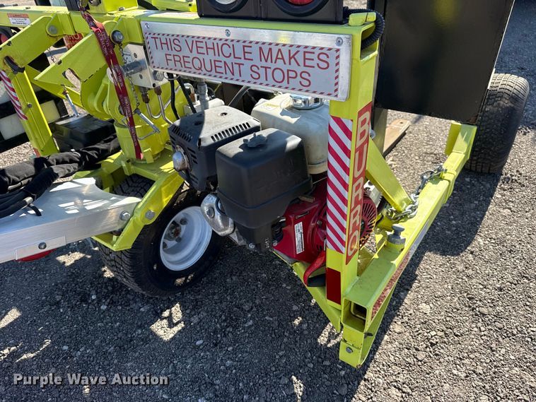 image for item EG2148 2013 Ford F750 Super Duty flatbed truck with PH and chlorine testing system