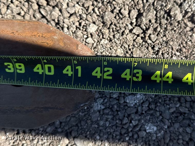 image for item EG2148 2013 Ford F750 Super Duty flatbed truck with PH and chlorine testing system