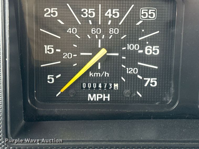 image for item EG2250 1997 Ford F700 scissor lift truck