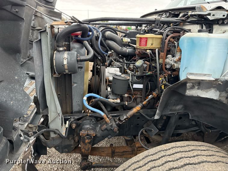 image for item EG2250 1997 Ford F700 scissor lift truck