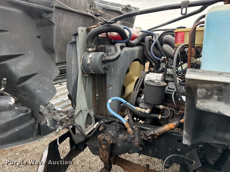 image for item EG2250 1997 Ford F700 scissor lift truck