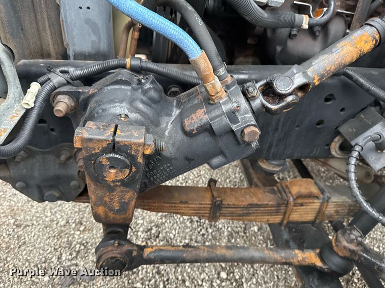 image for item EG2250 1997 Ford F700 scissor lift truck