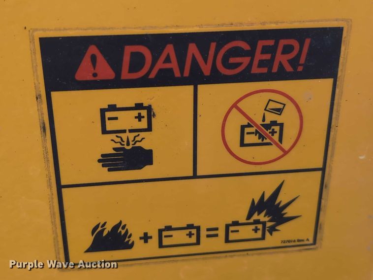 image for item EG2705 Hustler Super Z ZTR lawn mower