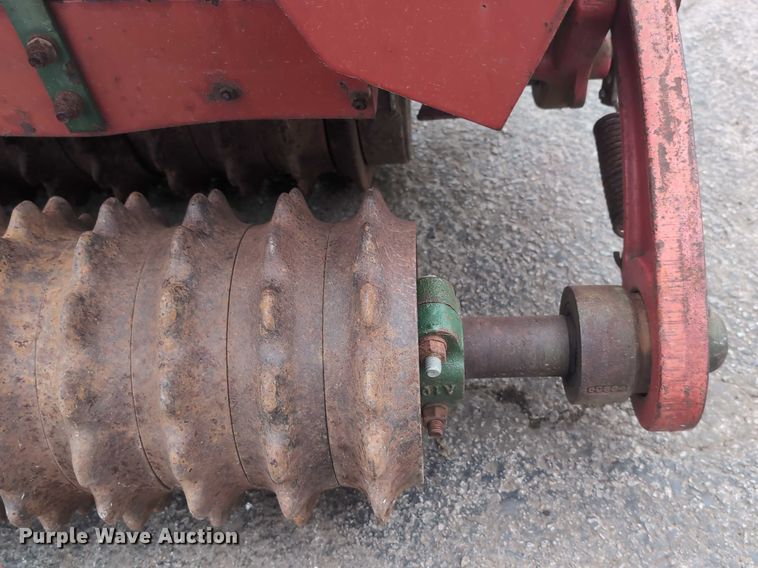 image for item EG2716 Brillion GLP-643 seeder