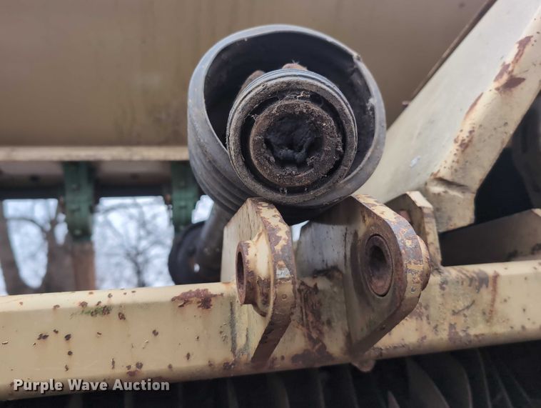 image for item EG2717 Land Pride OS1548 seeder