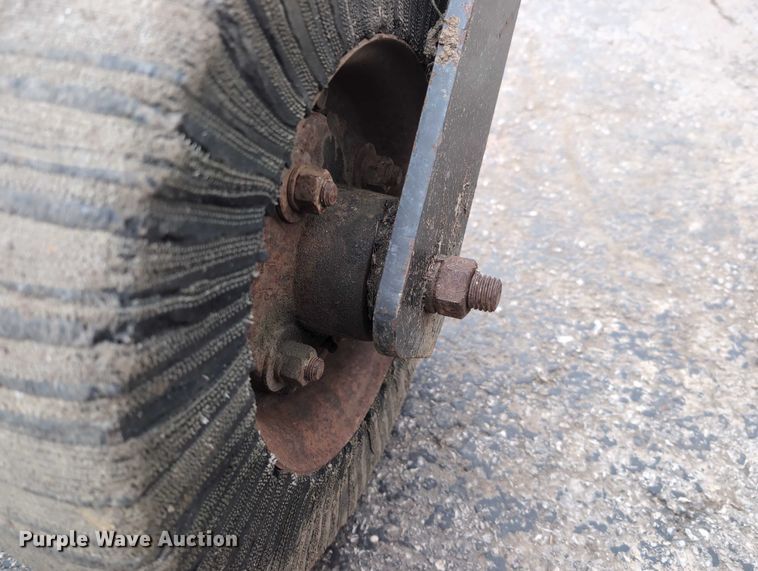 image for item EG2719 Land Pride rotary mower