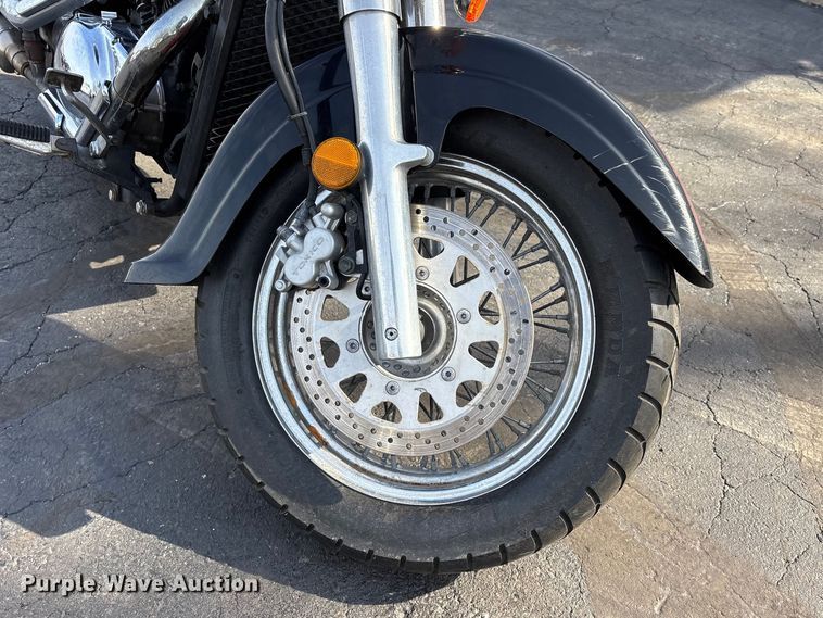 image for item EJ7801 2001 Suzuki Intruder motorcycle