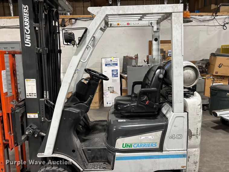 image for item EM5047 2016 UniCarriers CFS40 forklift